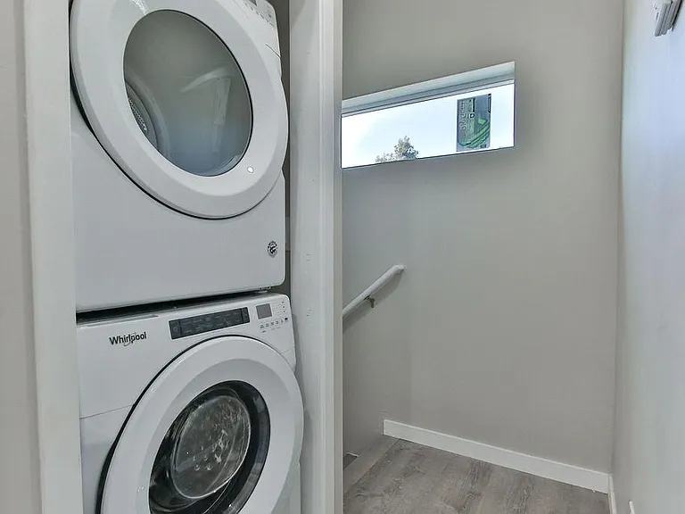 washer dryer upstairs