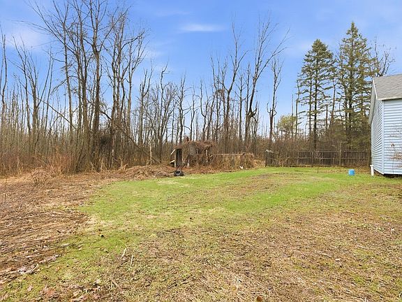 3rd image of 271 Barnard Rd