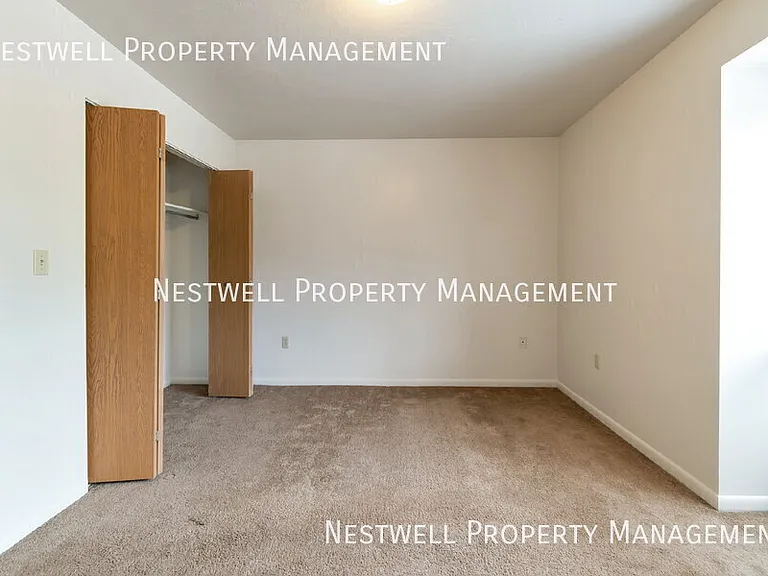 1162 N 200 W #6 — Photo 12