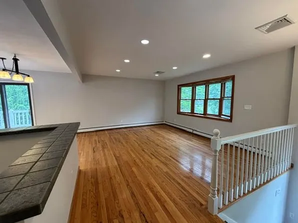 32 Louise Ln #2, Hopewell Junction, NY 12533