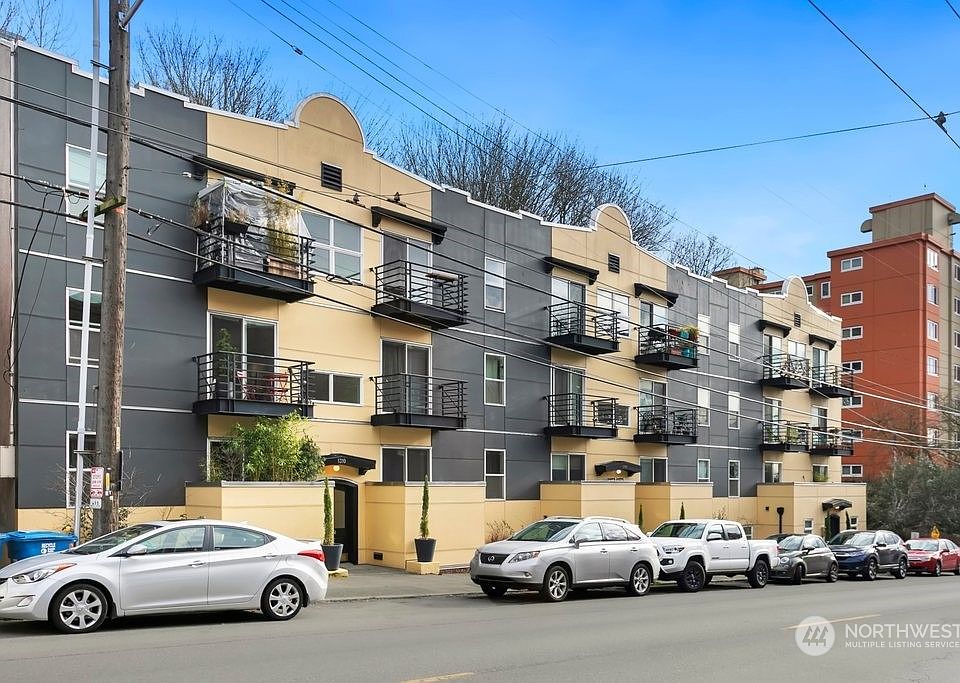 1st image of 1306 Queen Anne Avenue N #12