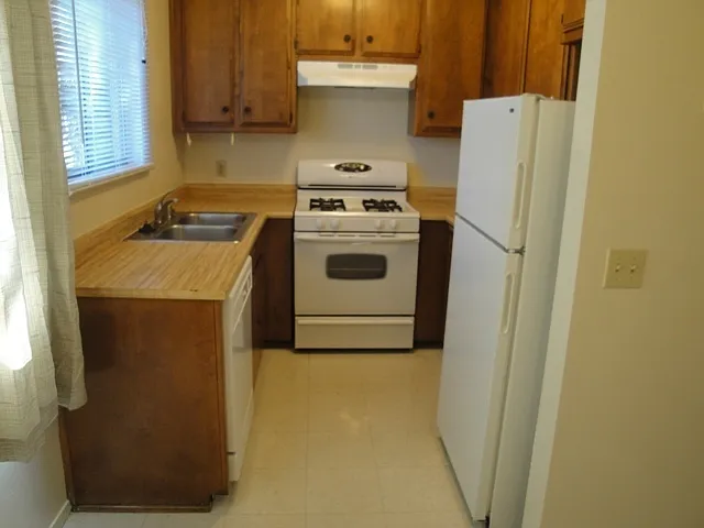 211 W Lolita Ln #5 — Photo 5