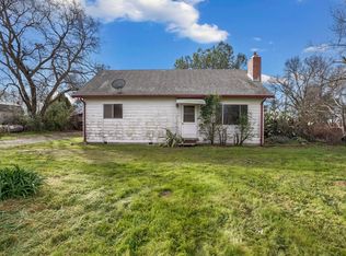 2858 E Calimyrna Rd, Acampo, CA 95220