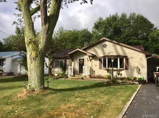 5932 Locust Street Ext, Lockport, NY 14094