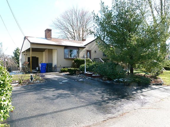 2nd image of 47 Stratford Dr