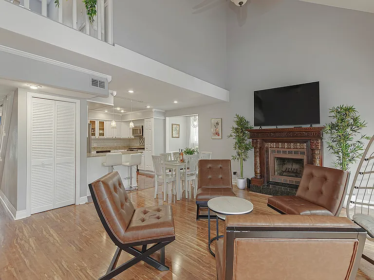 19017 Cedar Ln — Photo 9