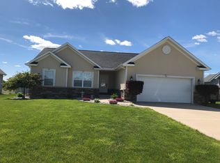 8889 Cottonwood Dr, Freeland, MI 48623