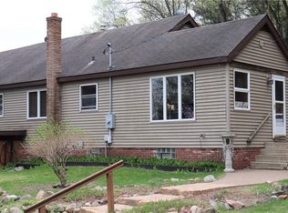 402 N Beach Rd, Altoona, WI 54720