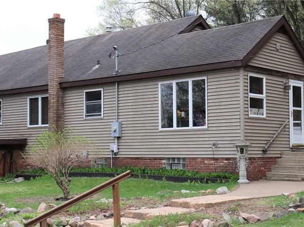 402 Beach Road, Altoona, WI 54720