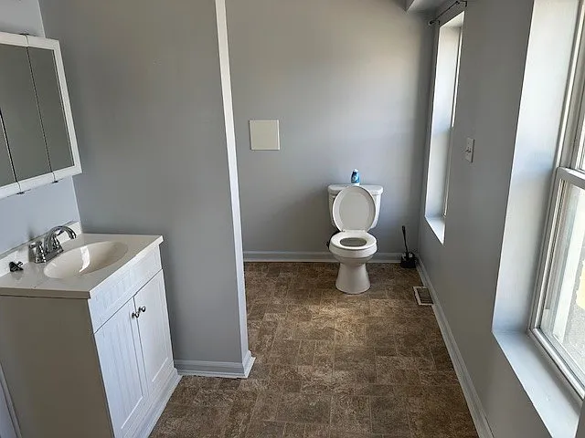 248 Pillow St — Photo 9