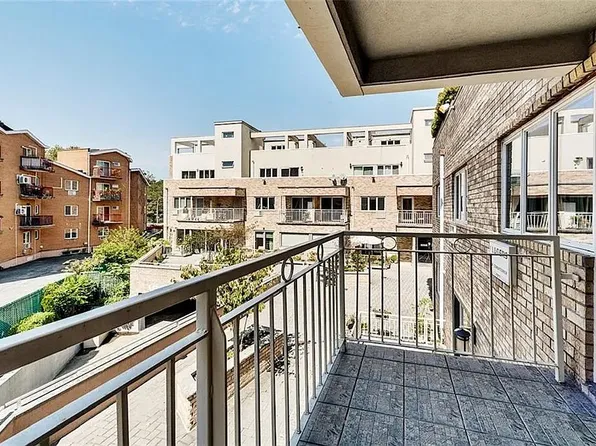 2900 East 29th Street image 4 of 14