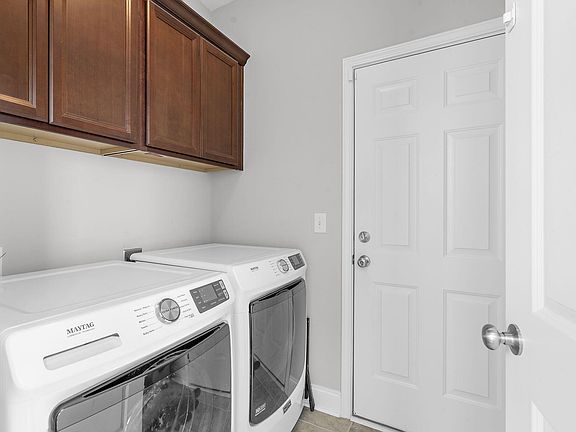 5th image of 2600 Poplar Grove Pl