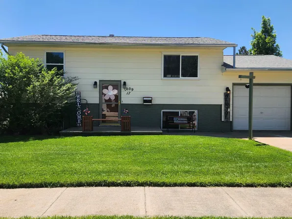 1009 17th St, Gothenburg, NE 69138
