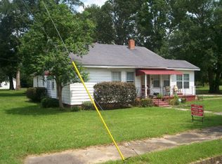 14 W Sycamore St, Hazlehurst, GA 31539