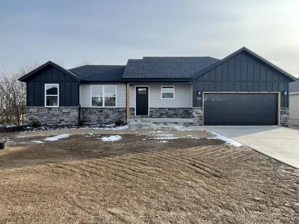 1444 E Macon Street, Republic, MO 65738