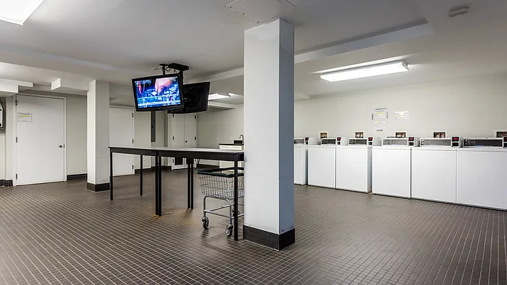 Rented by Nooklyn NYC LLC | media 11