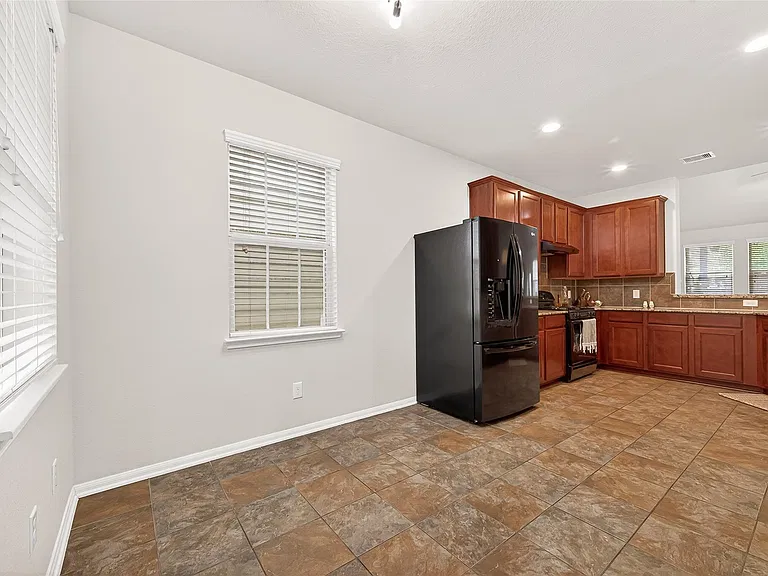 6503 Wilshire Fern — Photo 11