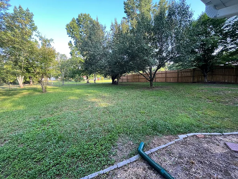 4322 Banks Dr — Photo 19