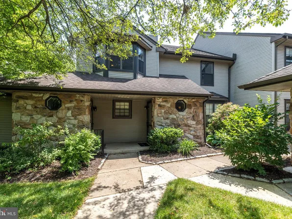 242 Sassafras Ct, Warrington, PA 18976