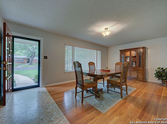 3rd image of 5407 Arrowhead Dr