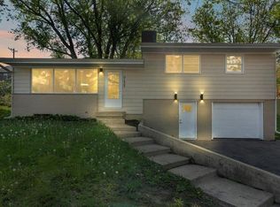 715 12th Ave, Coralville, IA 52241