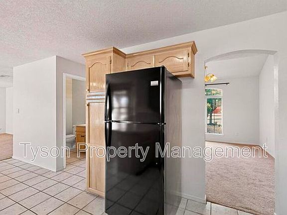 5th image of 10409 Cedar Springs Dr NW