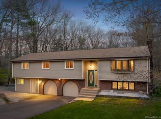 70 Robbie Rd, Tolland, CT 06084