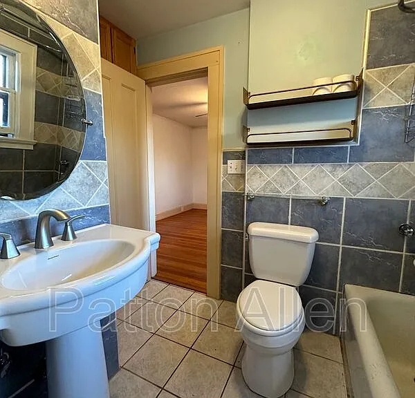 105 Edwin Pl #4 — Photo 12
