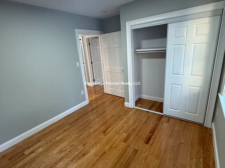 8 Brentwood St #1 — Photo 13