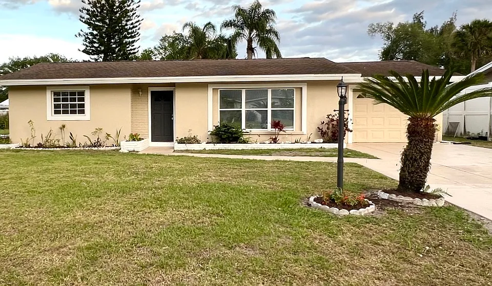 Fenway Dr
