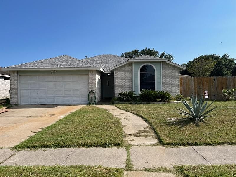 1st image of 749 Saint Lucy Dr