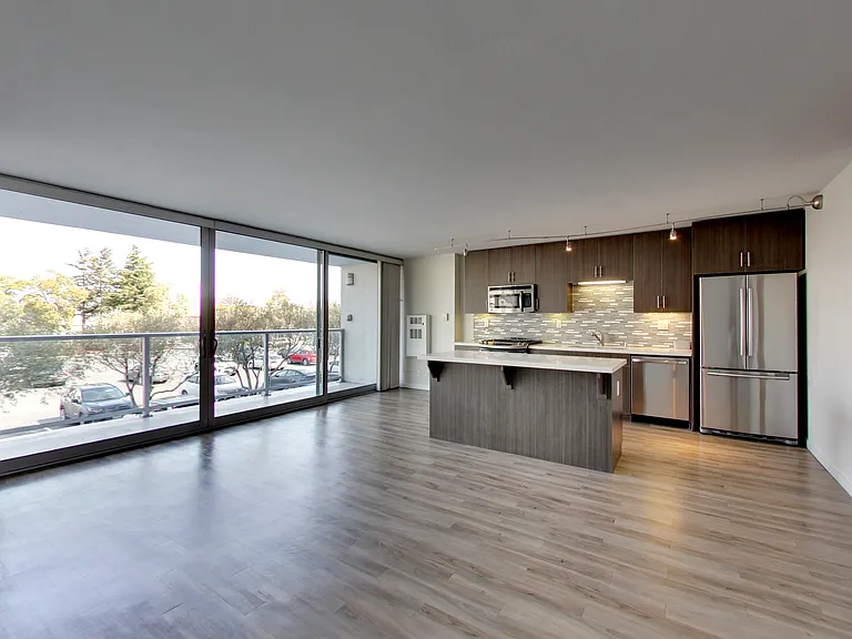 Panomar Luxury Apartments — Photo 17