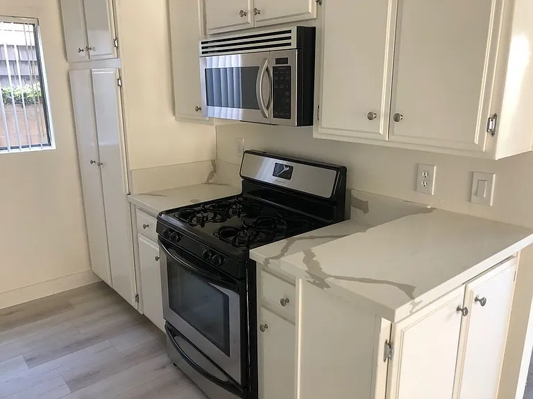 408 N Venice Blvd #A — Photo 10