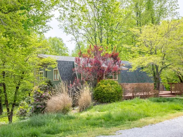 3607 Lake Shore Dr, Cookeville, TN 38506