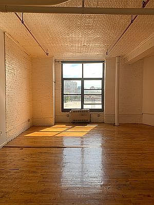 2nd image of 57 Thames St APT 3Y