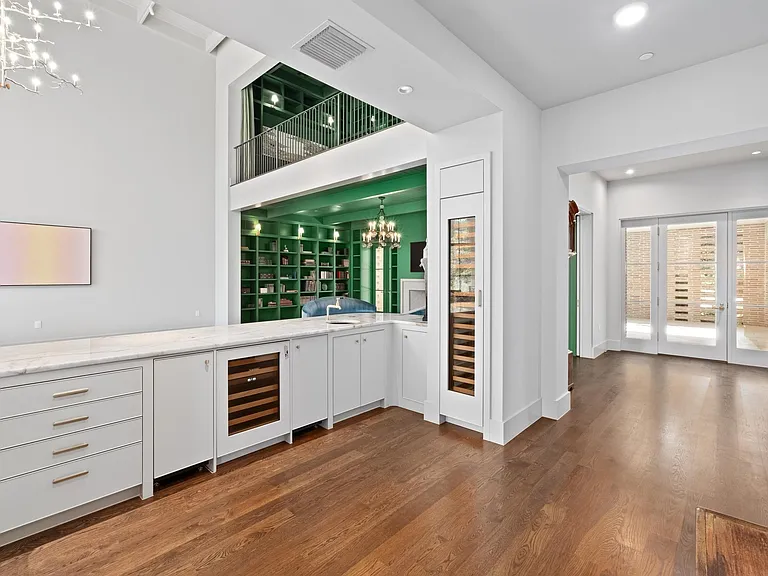 4500 River Wood Ct — Photo 8