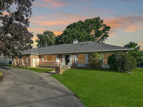 2213 E Cleveland Ave, Hobart, IN 46342