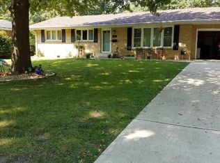 1005 N Maple St, Normal, IL 61761