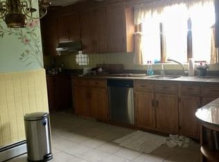 5 Westchester Rd #1, Newton, MA 02458