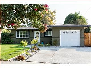 1st image of 2405 Crystal Dr
