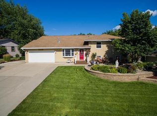 8251 Ingleside Ave S, Cottage Grove, MN 55016