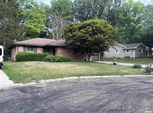 1734 N Autumn Ln, Peoria, IL 61604