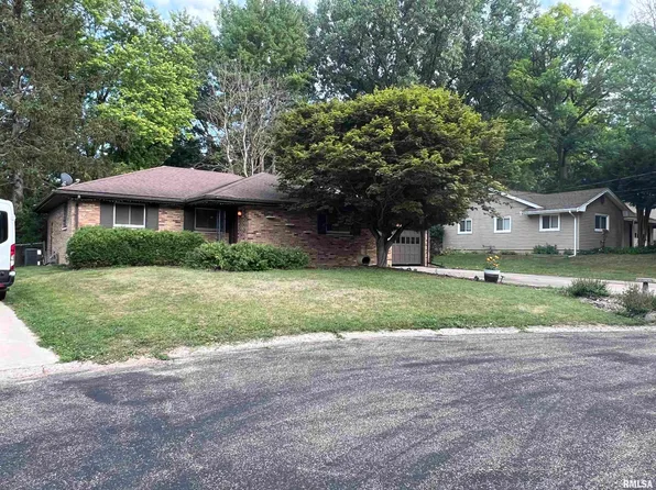 1734 N Autumn Ln, Peoria, IL 61604