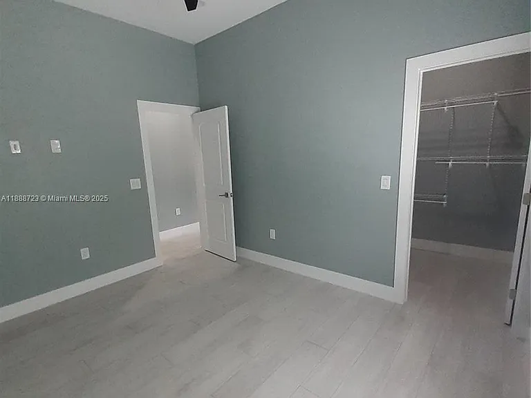 23 Jenny Ln — Photo 16