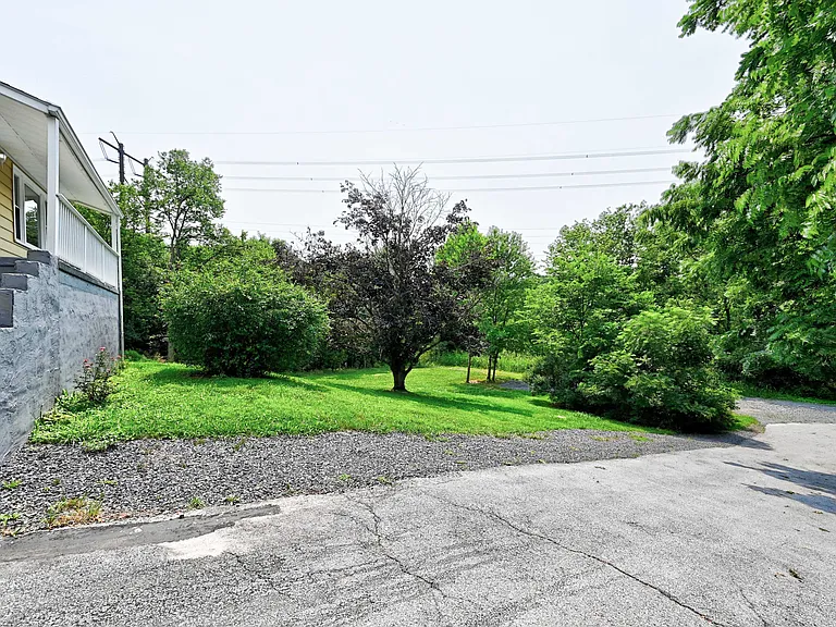 49 Oldt Dr #A — Photo 28