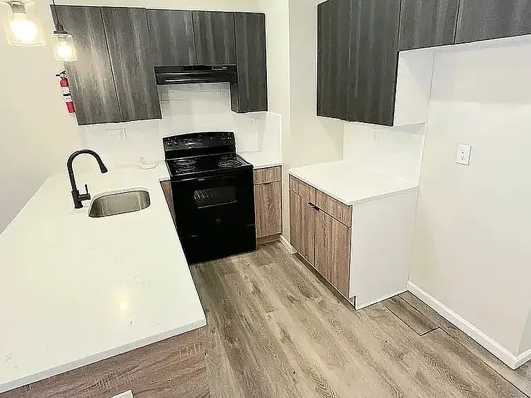 380 Avon Ave #3832L-3833R — Photo 1