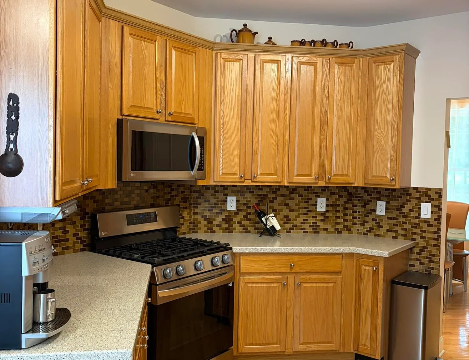 3 bed, 2.5 bath, 2062 sqft, $3,800 — Photo 4