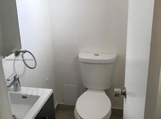 50 Antilla Ave APT 4, Coral Gables, FL 33134