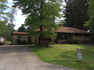 6042 Carter St, Hubbard, OH 44425