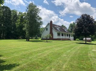 5 Fawn Dr, Pine Grove, PA 17963